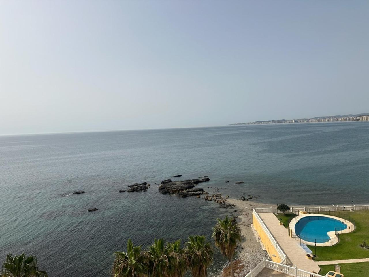 La Perla Beach Benalmadena Exterior photo